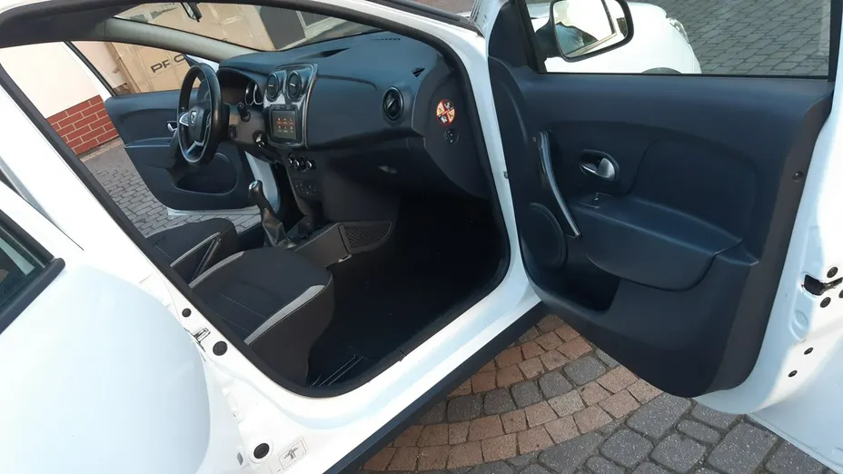 DACIA Sandero -
