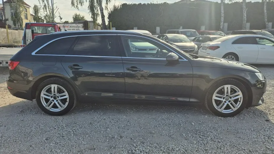 AUDI A4 Avant -