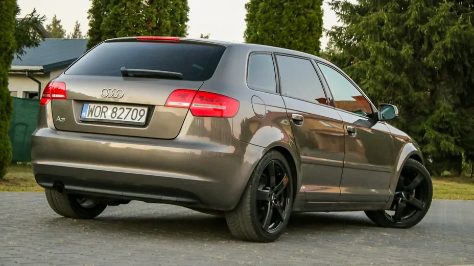 AUDI A3 Sportback -