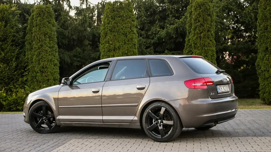 AUDI A3 Sportback -