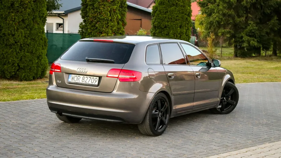 AUDI A3 Sportback -