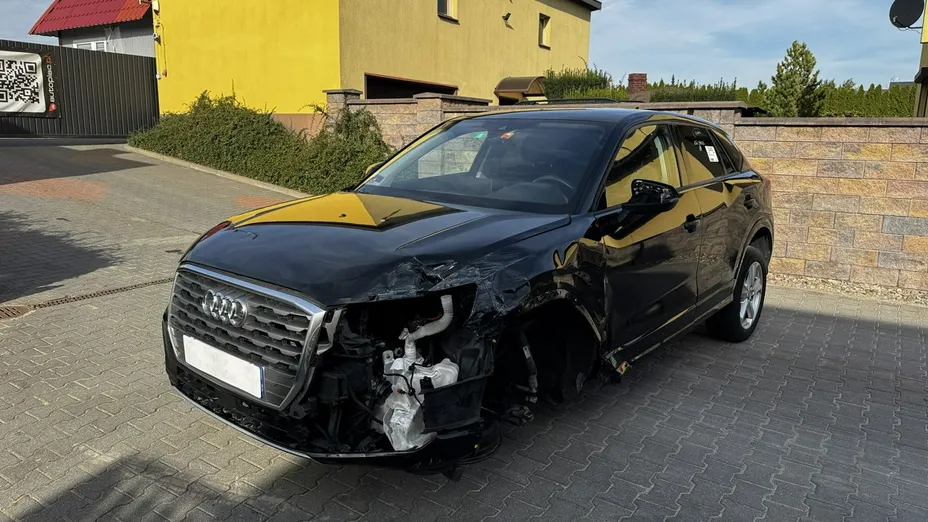 AUDI Q2 -