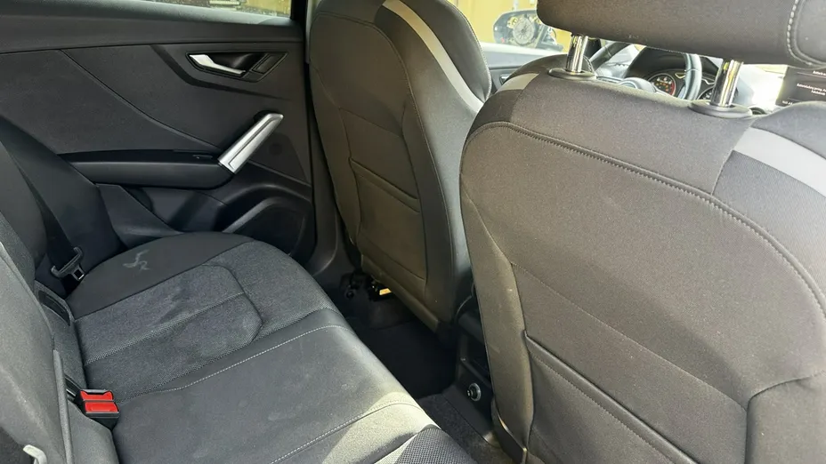 AUDI Q2 -