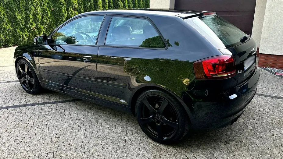 AUDI A3 -