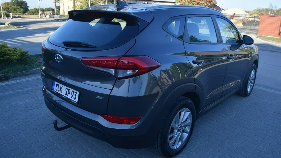 HYUNDAI Tucson -