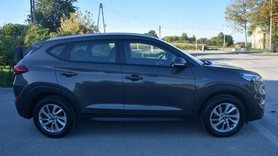 HYUNDAI Tucson -