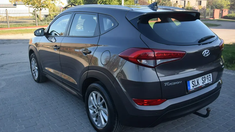 HYUNDAI Tucson -