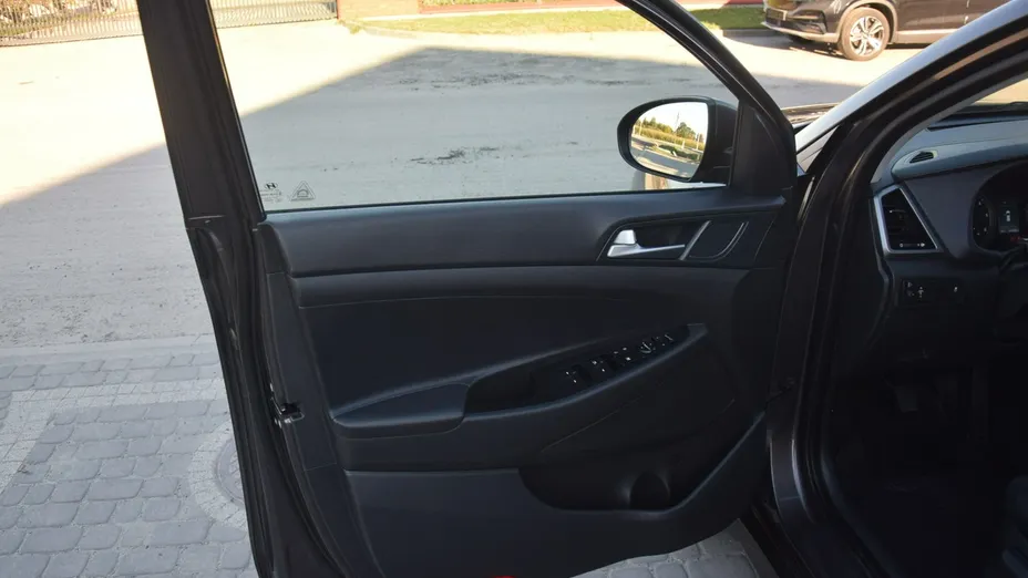 HYUNDAI Tucson -