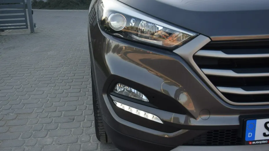 HYUNDAI Tucson -