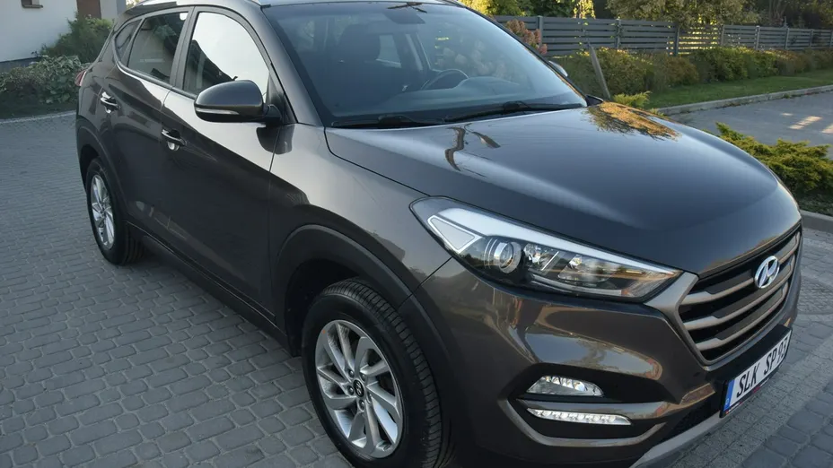 HYUNDAI Tucson -