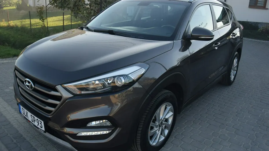 HYUNDAI Tucson -