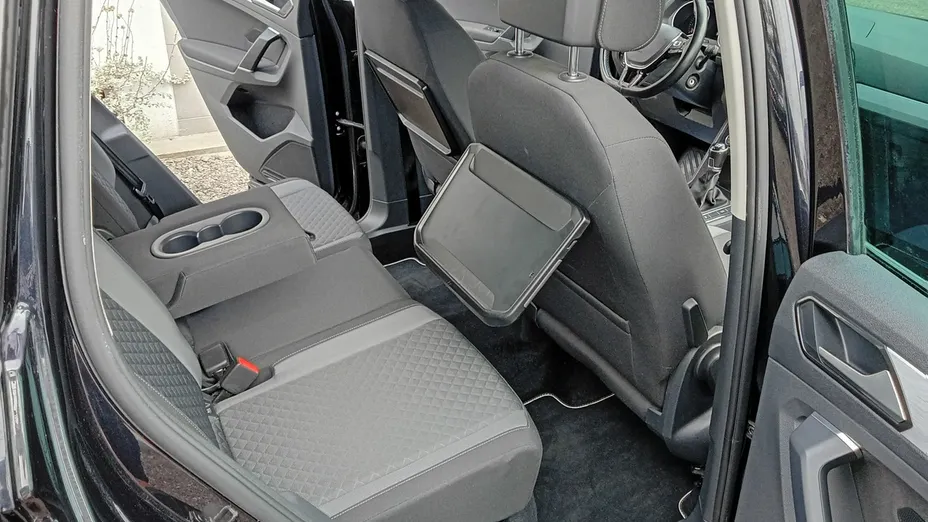 VOLKSWAGEN Tiguan -