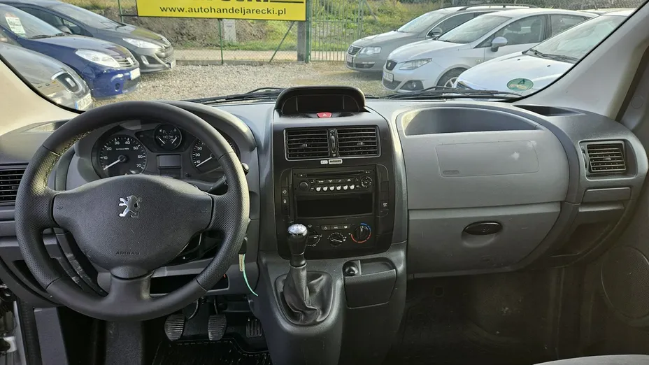 PEUGEOT Expert -