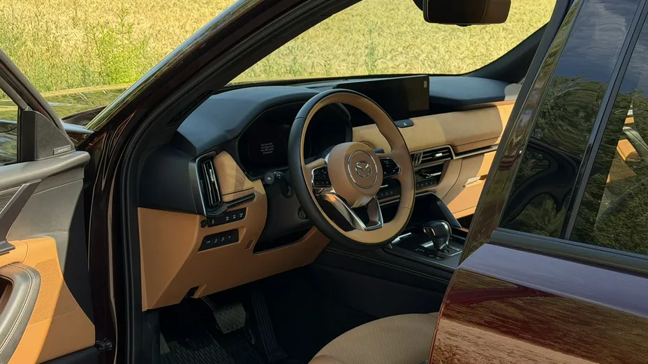 MAZDA CX-90 -