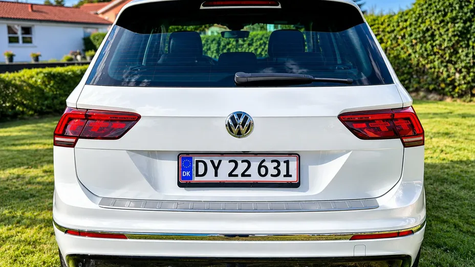 VOLKSWAGEN Tiguan -