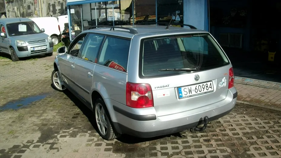 VOLKSWAGEN Passat -