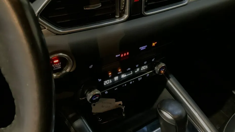 MAZDA CX-5 -