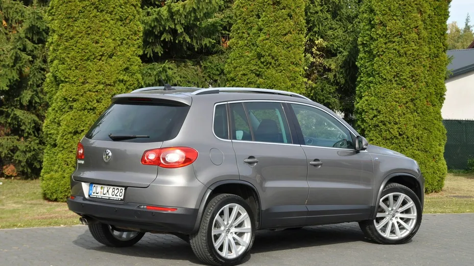 VOLKSWAGEN Tiguan -