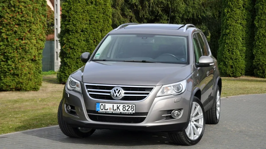 VOLKSWAGEN Tiguan -