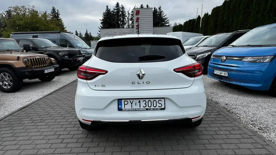 RENAULT Clio -