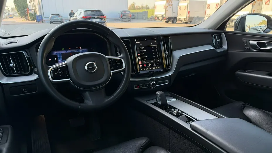VOLVO XC60 -