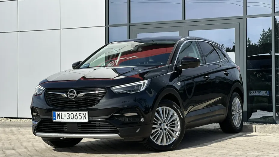 OPEL Grandland X -