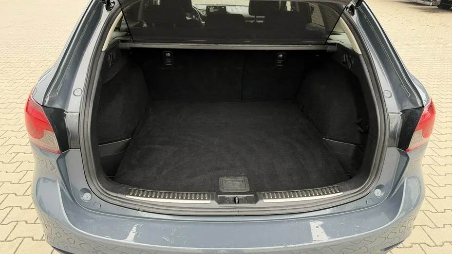 MAZDA 6 -