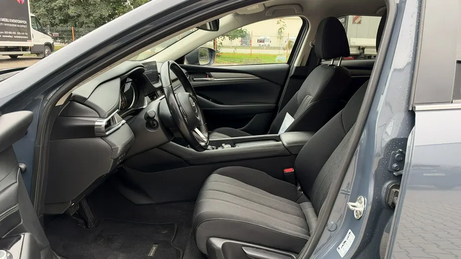 MAZDA 6 -
