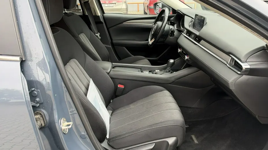 MAZDA 6 -