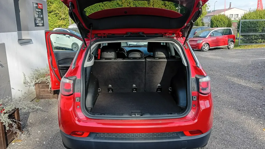 JEEP Compass -