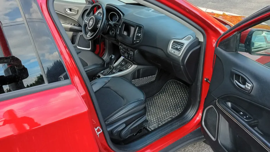 JEEP Compass -