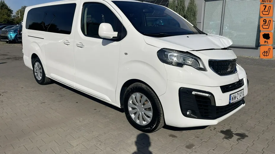 PEUGEOT Traveller -