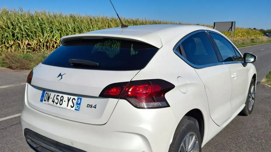 CITROEN DS4 -