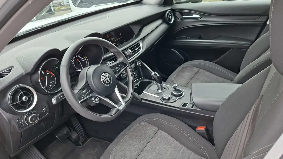 ALFA ROMEO Stelvio -
