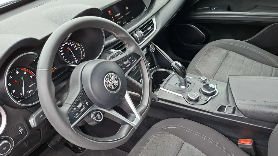 ALFA ROMEO Stelvio -