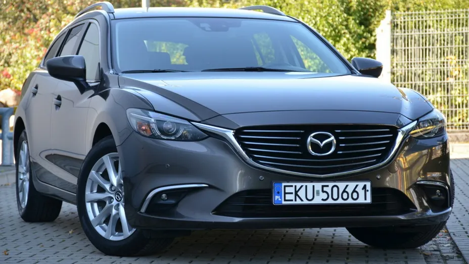 MAZDA 6 -