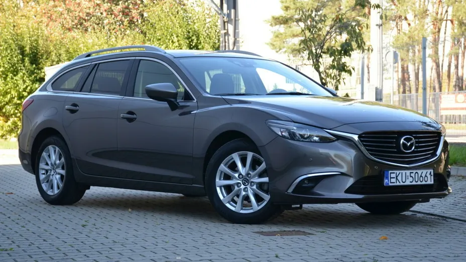 MAZDA 6 -
