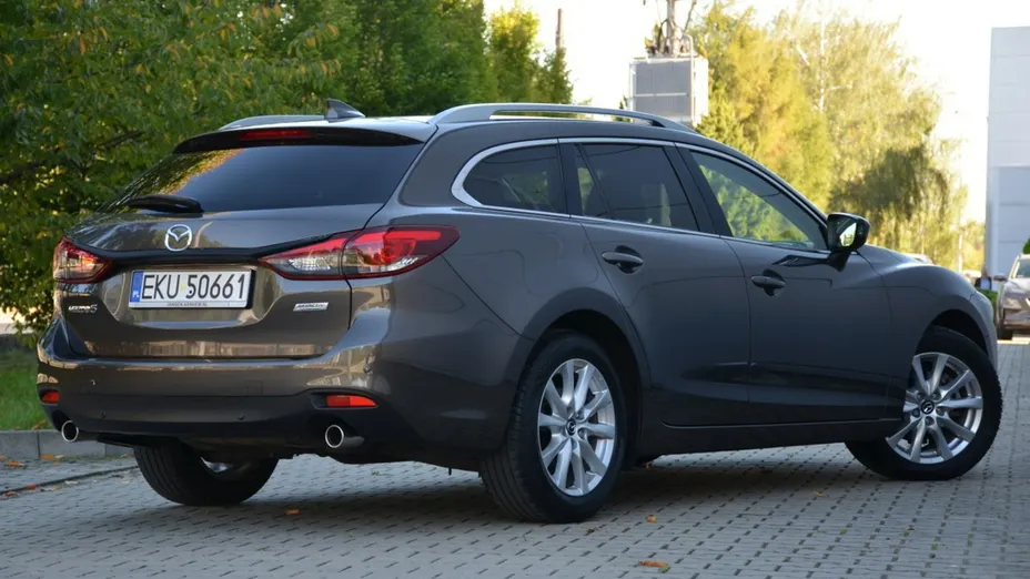 MAZDA 6 -