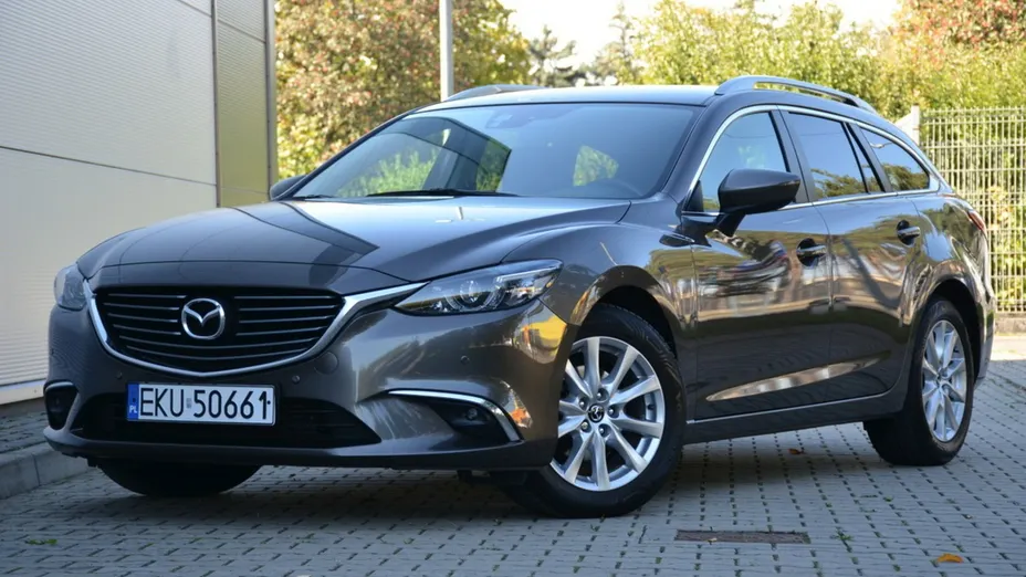 MAZDA 6 -