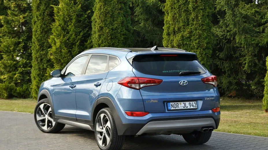 HYUNDAI Tucson -