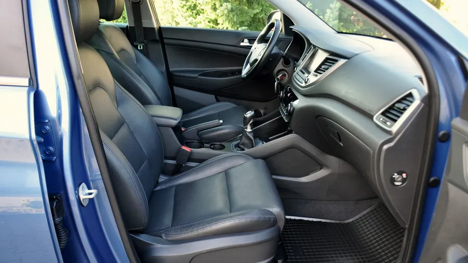HYUNDAI Tucson -