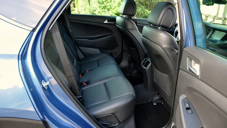 HYUNDAI Tucson -