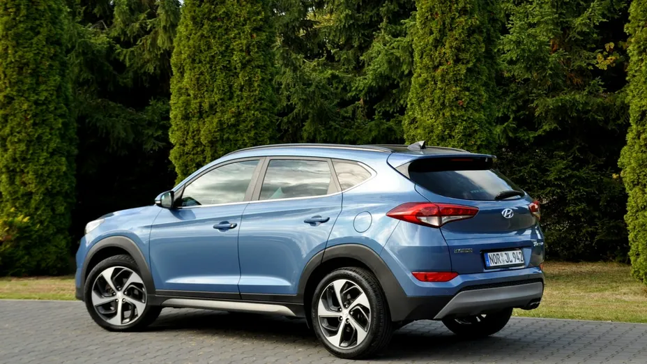 HYUNDAI Tucson -