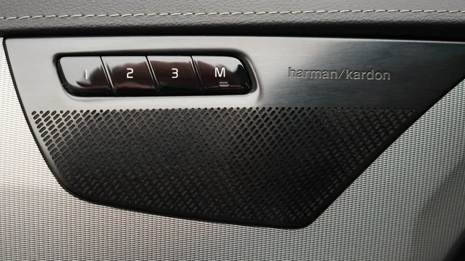 VOLVO XC90 -