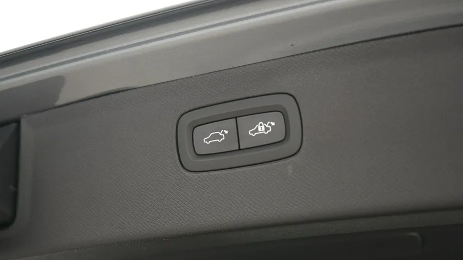 VOLVO XC90 -
