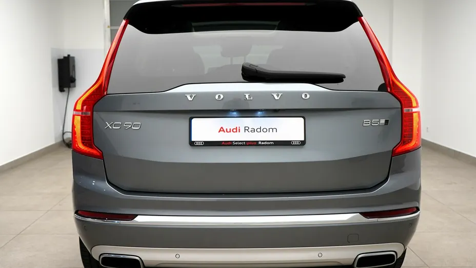 VOLVO XC90 -