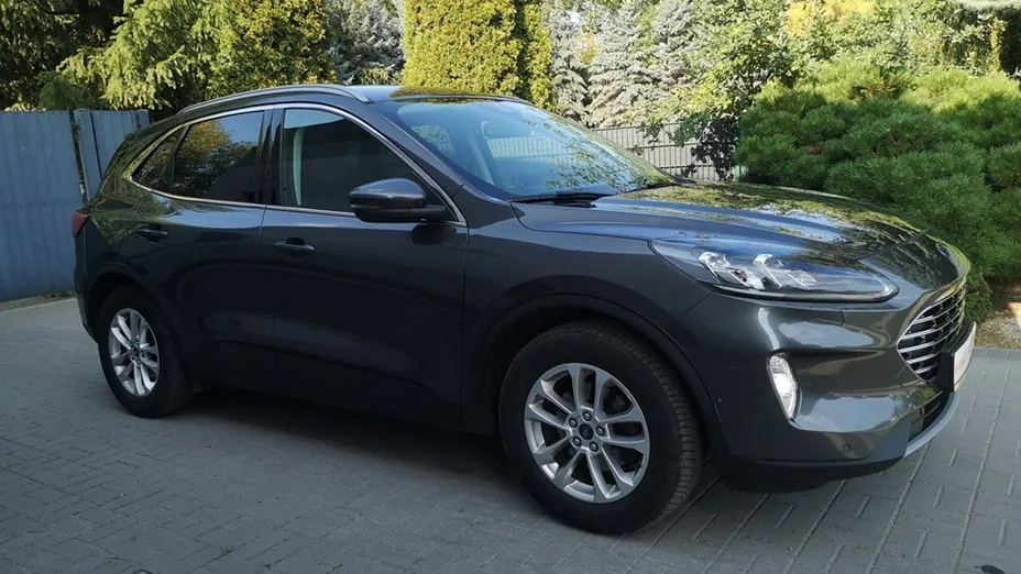 FORD Kuga -