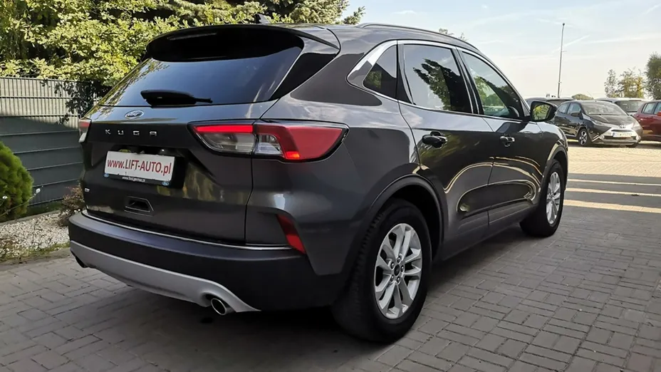 FORD Kuga -
