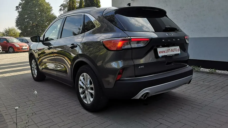 FORD Kuga -
