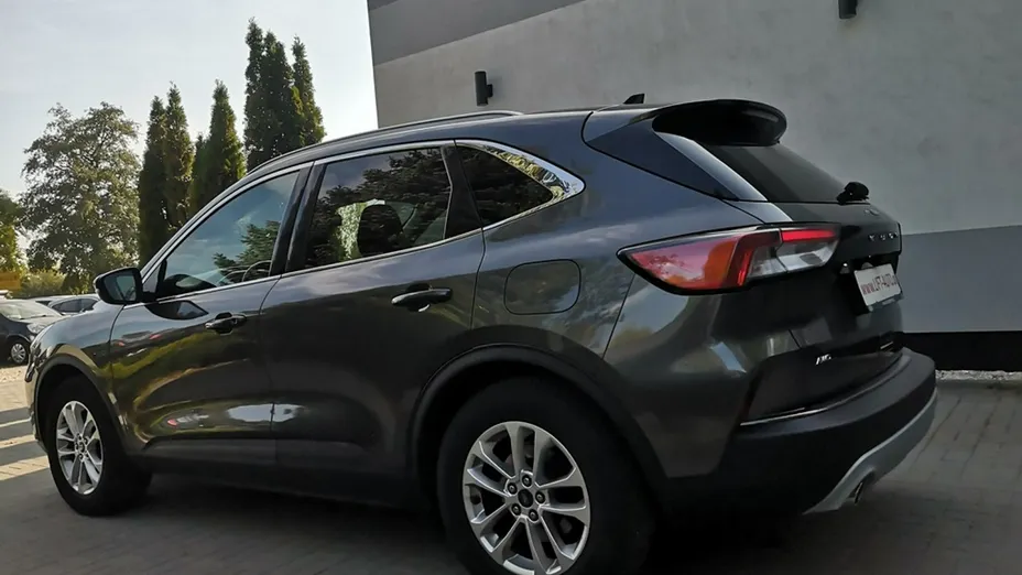 FORD Kuga -